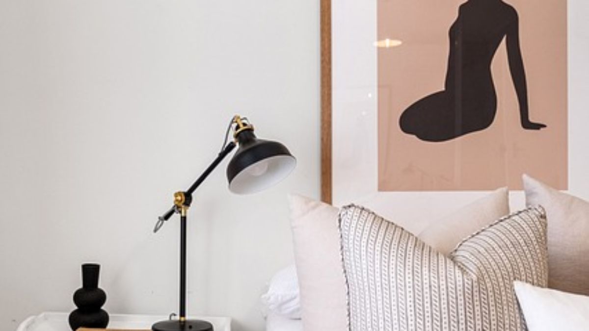 quarto com luminária